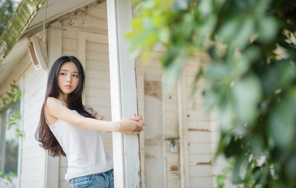 人在千里，家在心里；家在千里，人在心里。